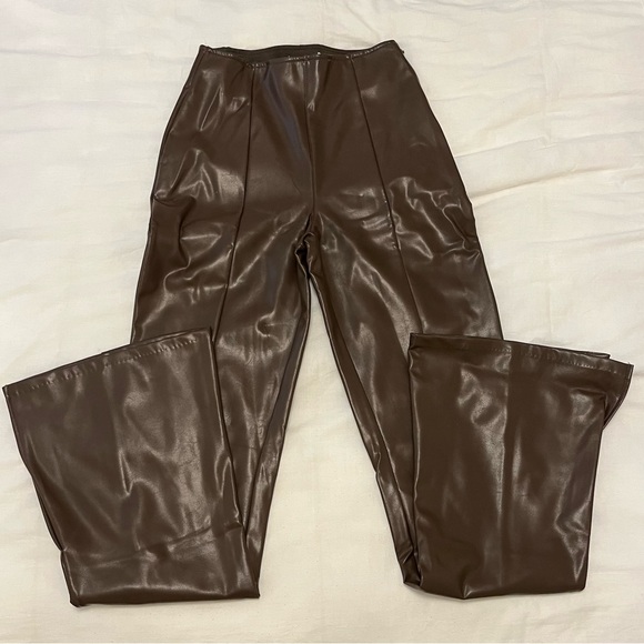 Abercrombie Curve Love Vegan Leather Split-Hem Flare Pants - Picture 1 of 4